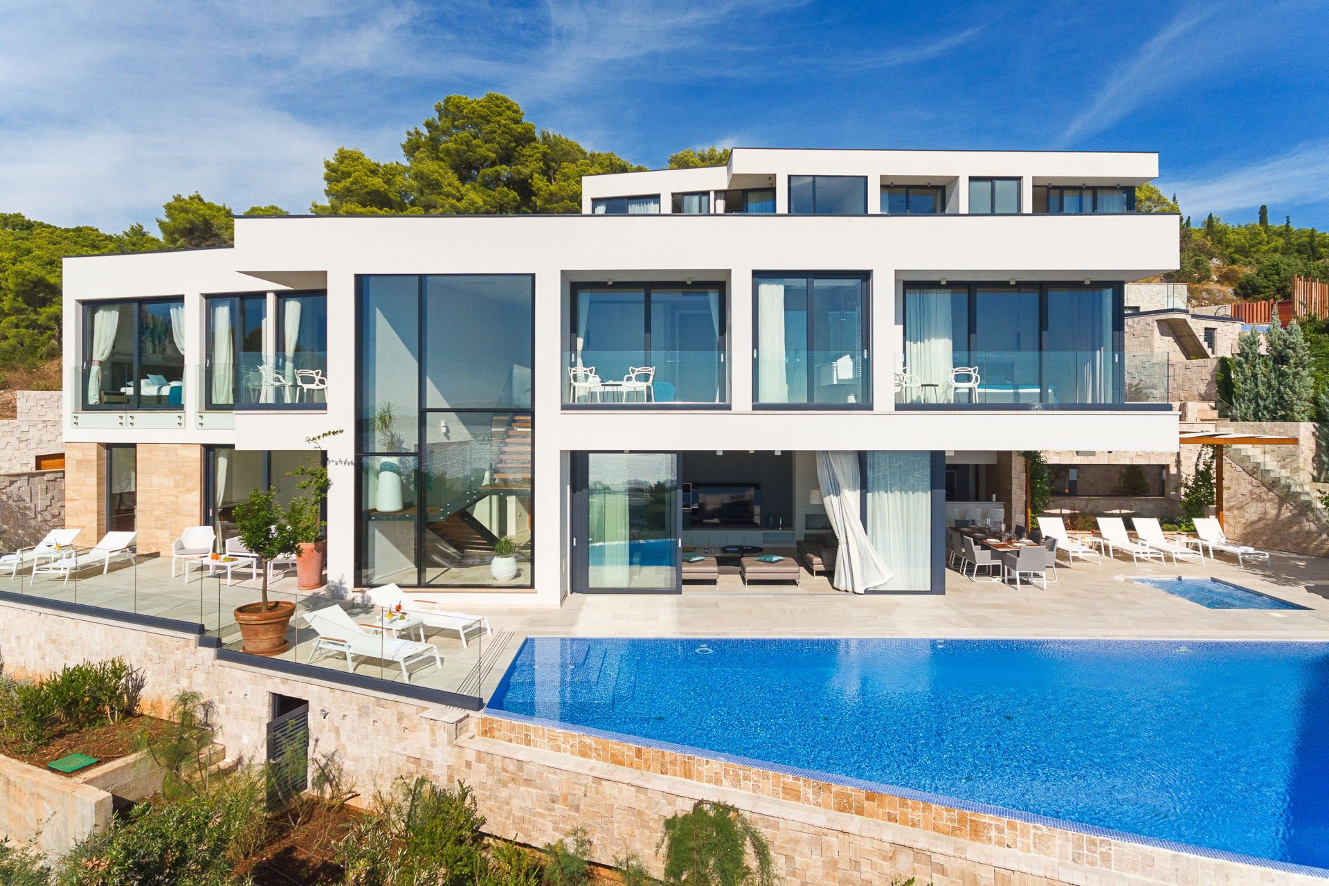 Villa Luxury Beauty exterior
