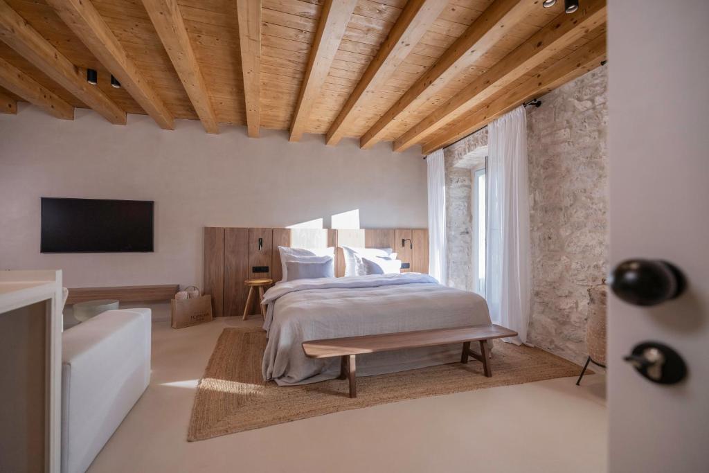 Villa Hvar Forkira bedroom suite