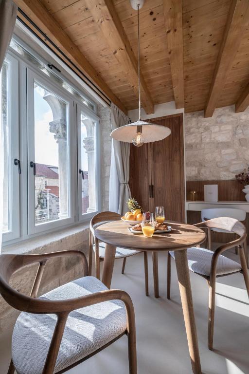 Villa Hvar Forkira evening ambiance