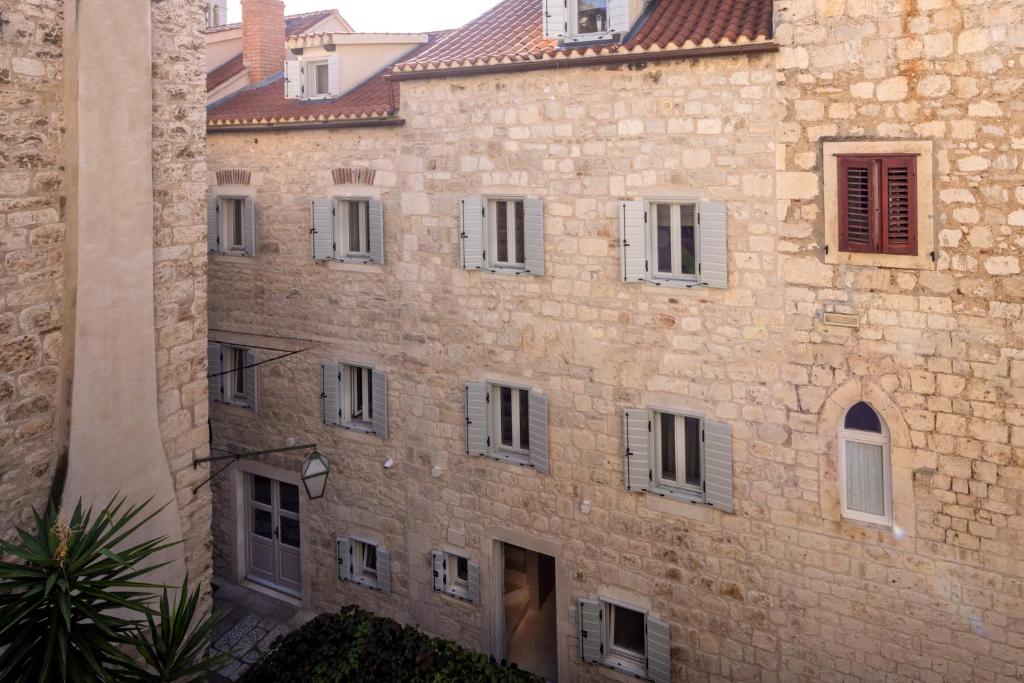 Villa Forkira Hvar Old Town Luxury - Luxury villa rental in Hvar Croatia with 5 apartments and 10 people capacity