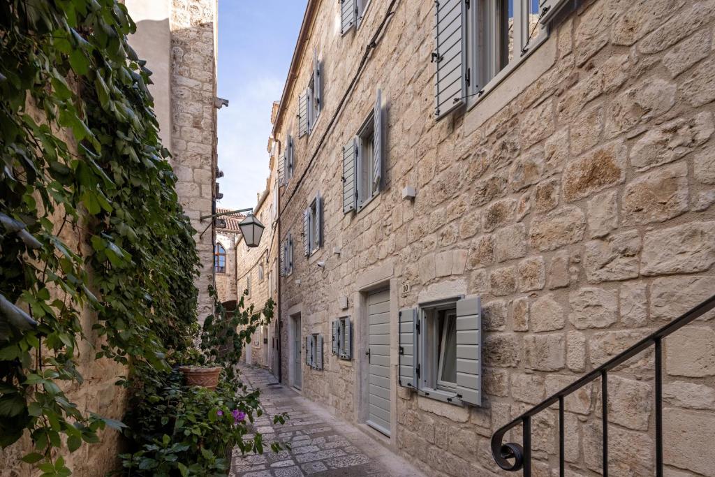 Villa Hvar Forkira private entrance