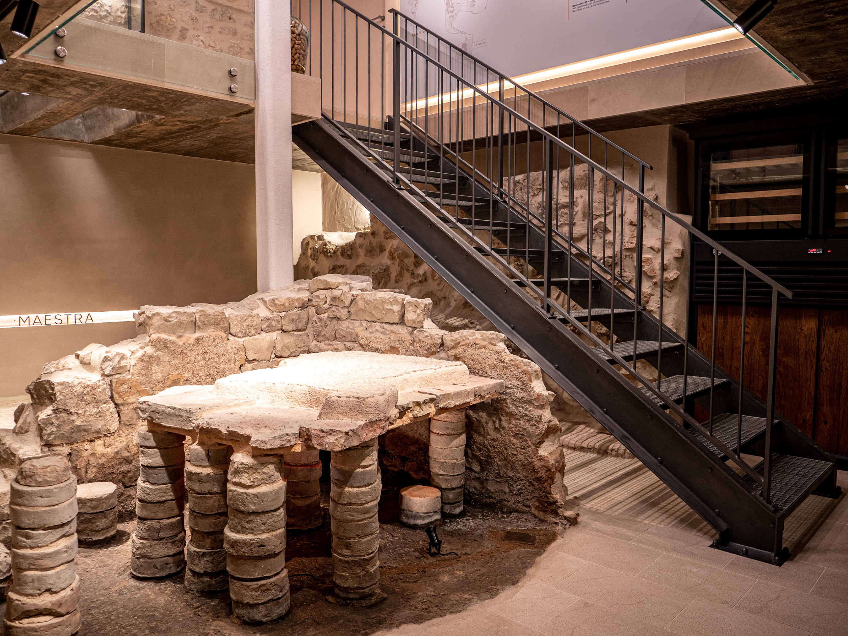 Villa Hvar timeless Beauty Roman ruins