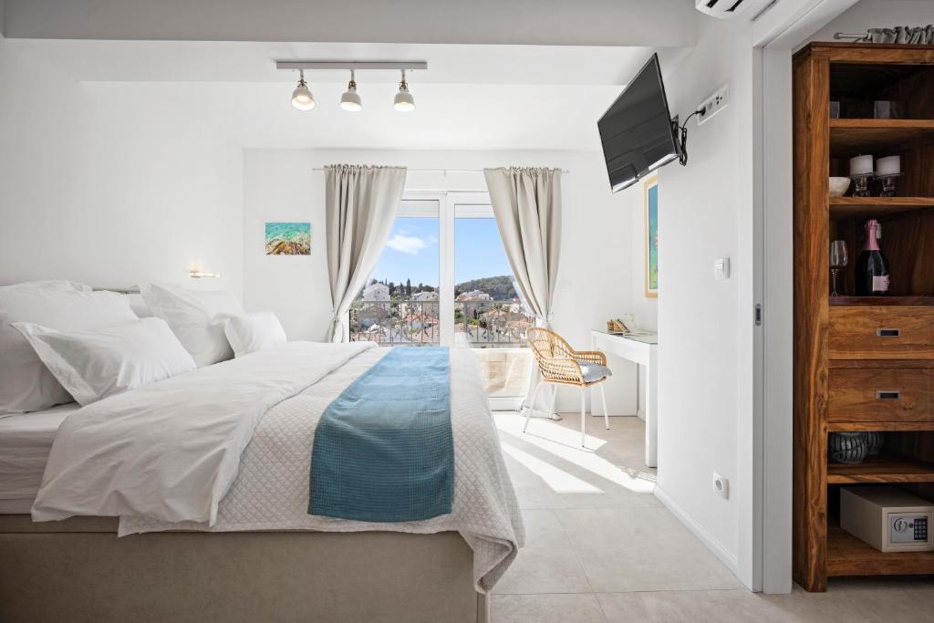 Stunning seaview retreat with terrace - Luxury Apartment rental in Hvar Croatia with 2 bedrooms and 4 people capacity