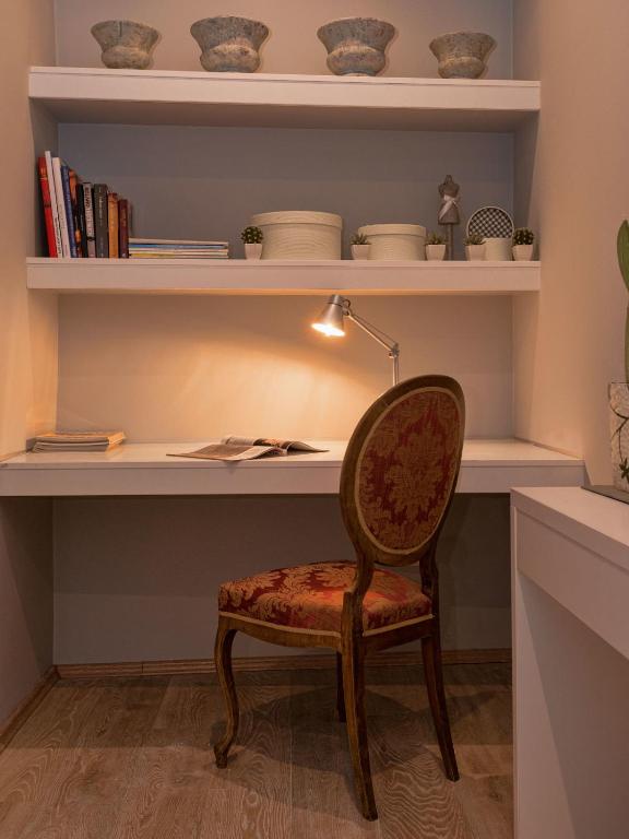 Hvar heritage Riva description